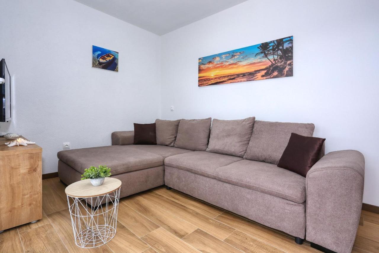 Apartments Poljak Rtina Eksteriør billede